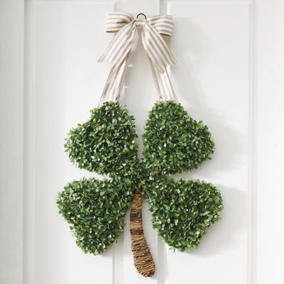 Boxwood Clover Door Swag | Grandin Road
