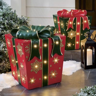 Pre-lit Oversized Present | Grandin Road
