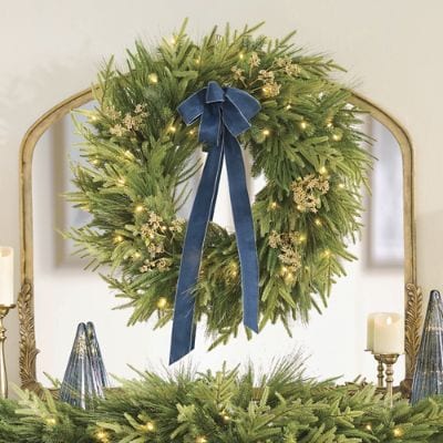 English Country Christmas Cordless Wreath, 26