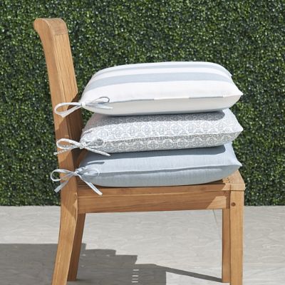 Piped outdoor 2024 chair cushions