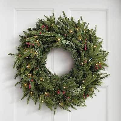 Fireside Holiday Cordless Wreath | Grandin Road