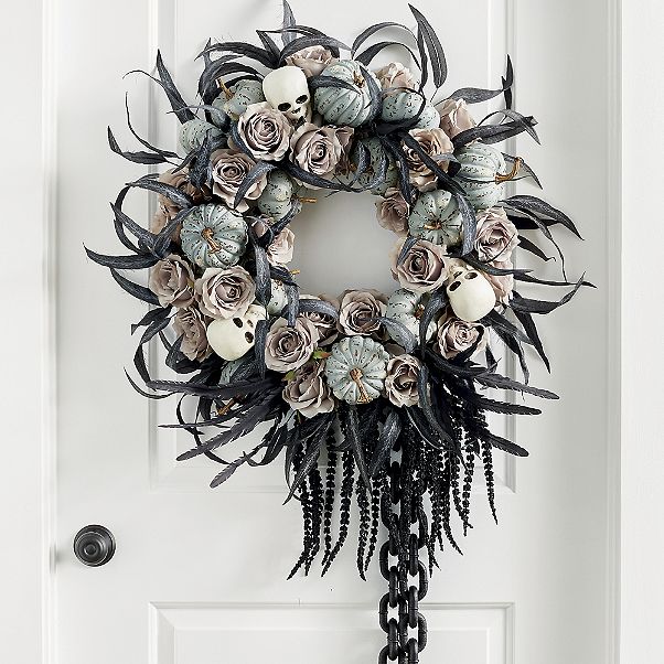 Image of Halloween Gothic Skull Wreath