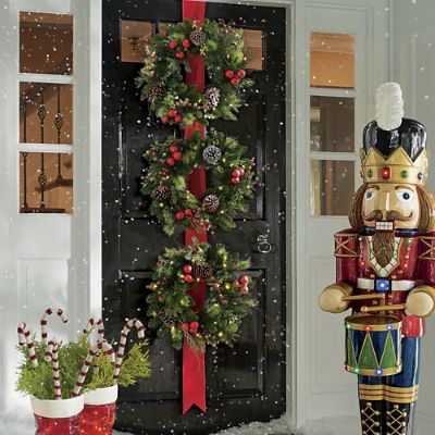 Hadley Holiday Cordless 3 Wreaths on Ribbon | Grandin Road