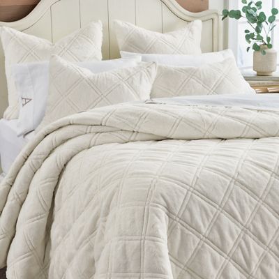 Juneau Faux Fur Quilt Grandin Road