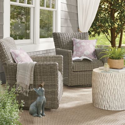 Outdoor wicker glider online chairs