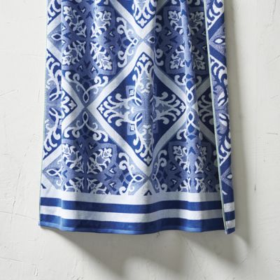 Frontgate Resort Collection™ Estado Tile Beach Towel