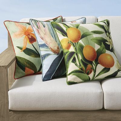 Frontgate sunbrella outlet pillows