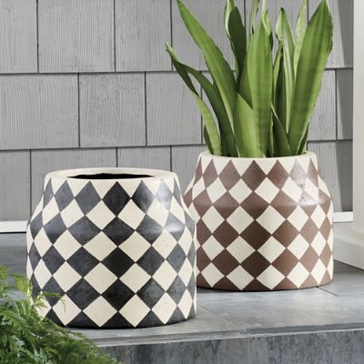 Nia Harlequin Planter - Stylish Black & White Design