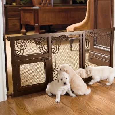 Tension mount outlet pet gate