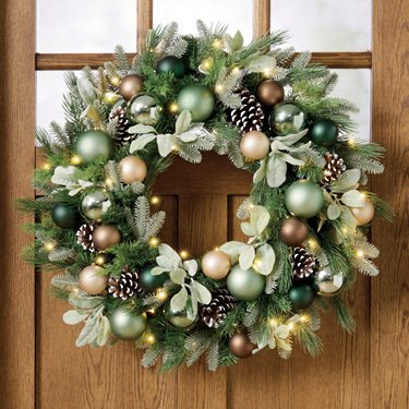Festive Christmas Wreath Festive Christmas Wreath